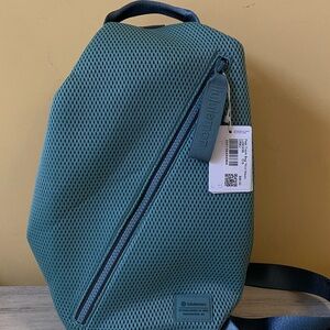Lululemon Fast Track Knot Mesh Bag